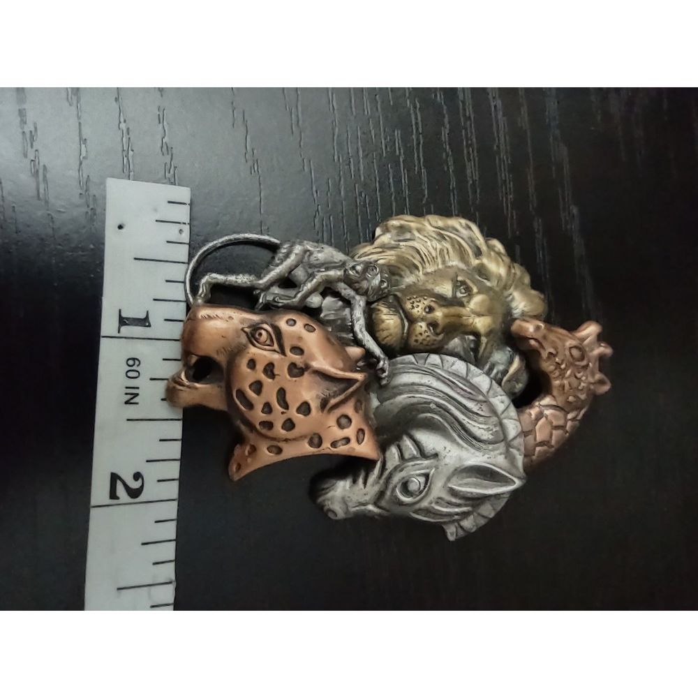 Safari Animal Multi Color Large Pin - Picture 8 of 9